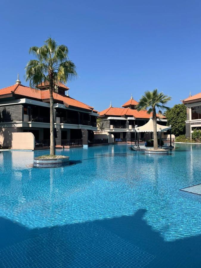דובאי Luxurious 2 Bedroom Apartment In Anantara Hotel And Residences מראה חיצוני תמונה